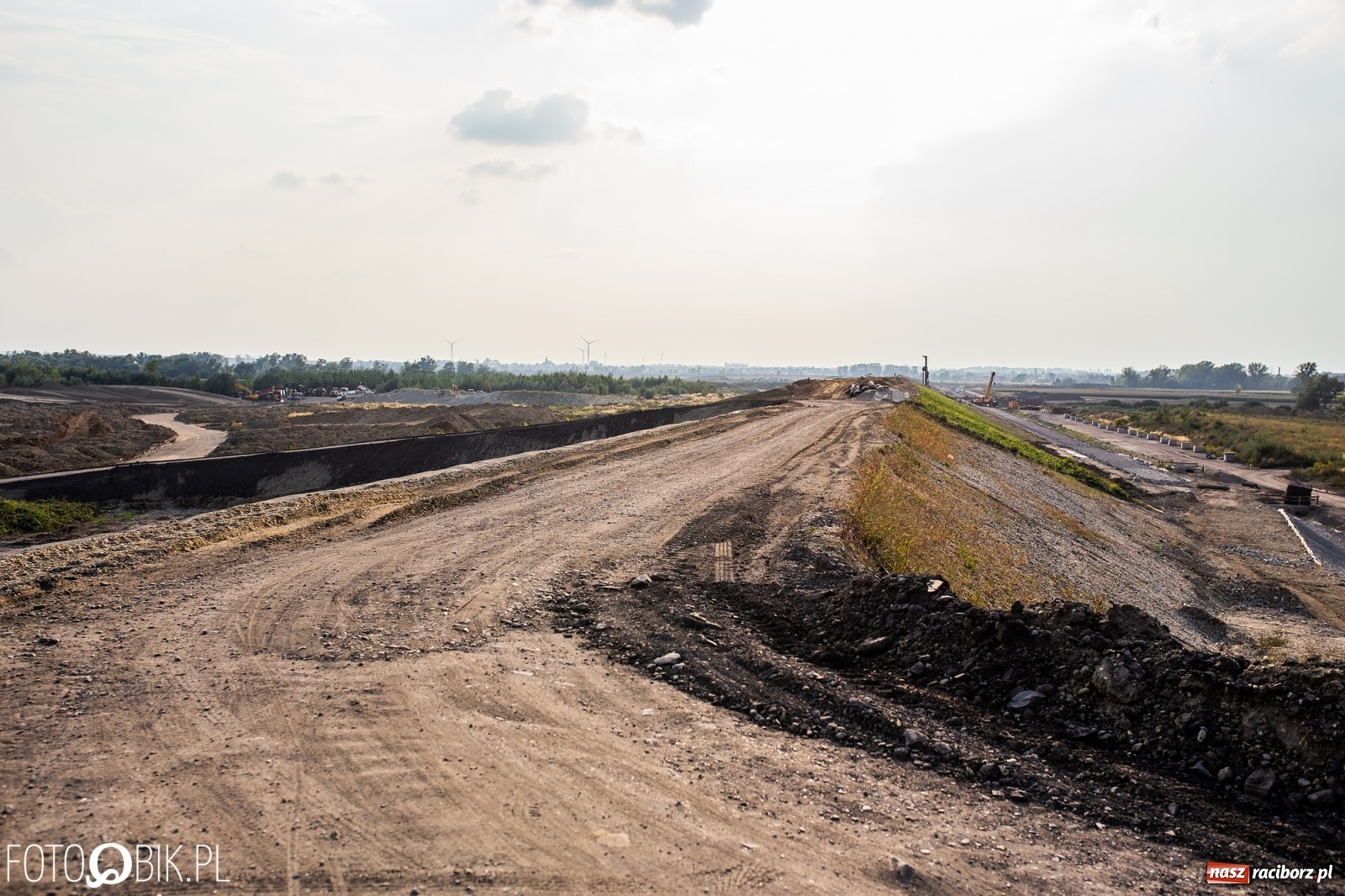 Zdjęcie w galerii na portalu naszraciborz.pl: Zbliża się historyczny moment podczas budowy zbiornika Racibórz [FOTO] wiadomości z regionu
