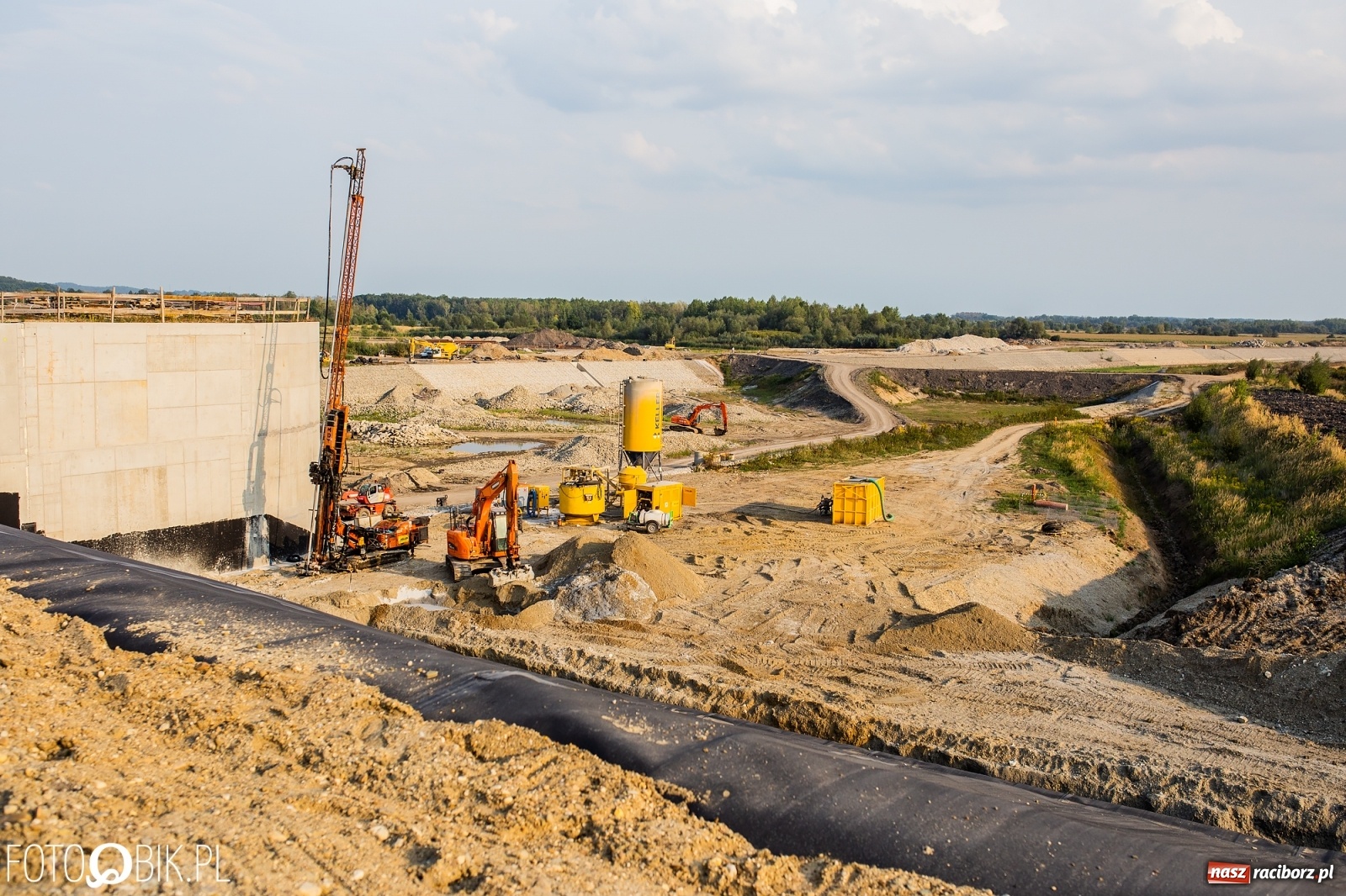 Zdjęcie w galerii na portalu naszraciborz.pl: Zbliża się historyczny moment podczas budowy zbiornika Racibórz [FOTO] wiadomości z regionu