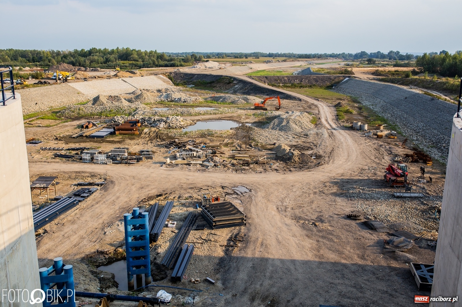 Zdjęcie w galerii na portalu naszraciborz.pl: Zbliża się historyczny moment podczas budowy zbiornika Racibórz [FOTO] wiadomości z regionu