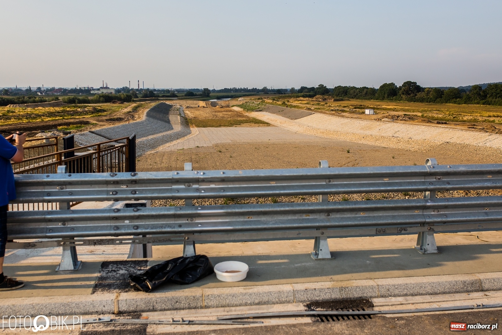 Zdjęcie w galerii na portalu naszraciborz.pl: Zbliża się historyczny moment podczas budowy zbiornika Racibórz [FOTO] wiadomości z regionu