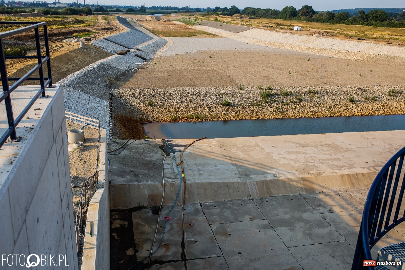 Zdjęcie w galerii na portalu naszraciborz.pl: Zbliża się historyczny moment podczas budowy zbiornika Racibórz [FOTO] wiadomości z regionu
