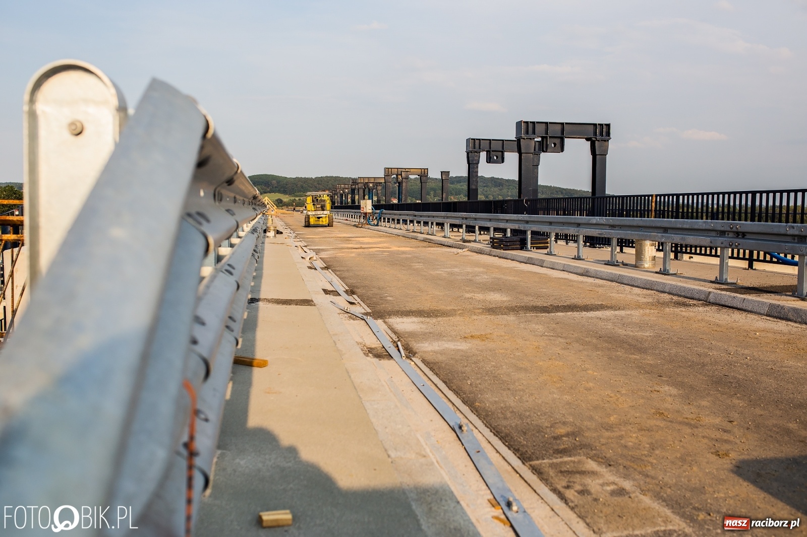 Zdjęcie w galerii na portalu naszraciborz.pl: Zbliża się historyczny moment podczas budowy zbiornika Racibórz [FOTO] wiadomości z regionu