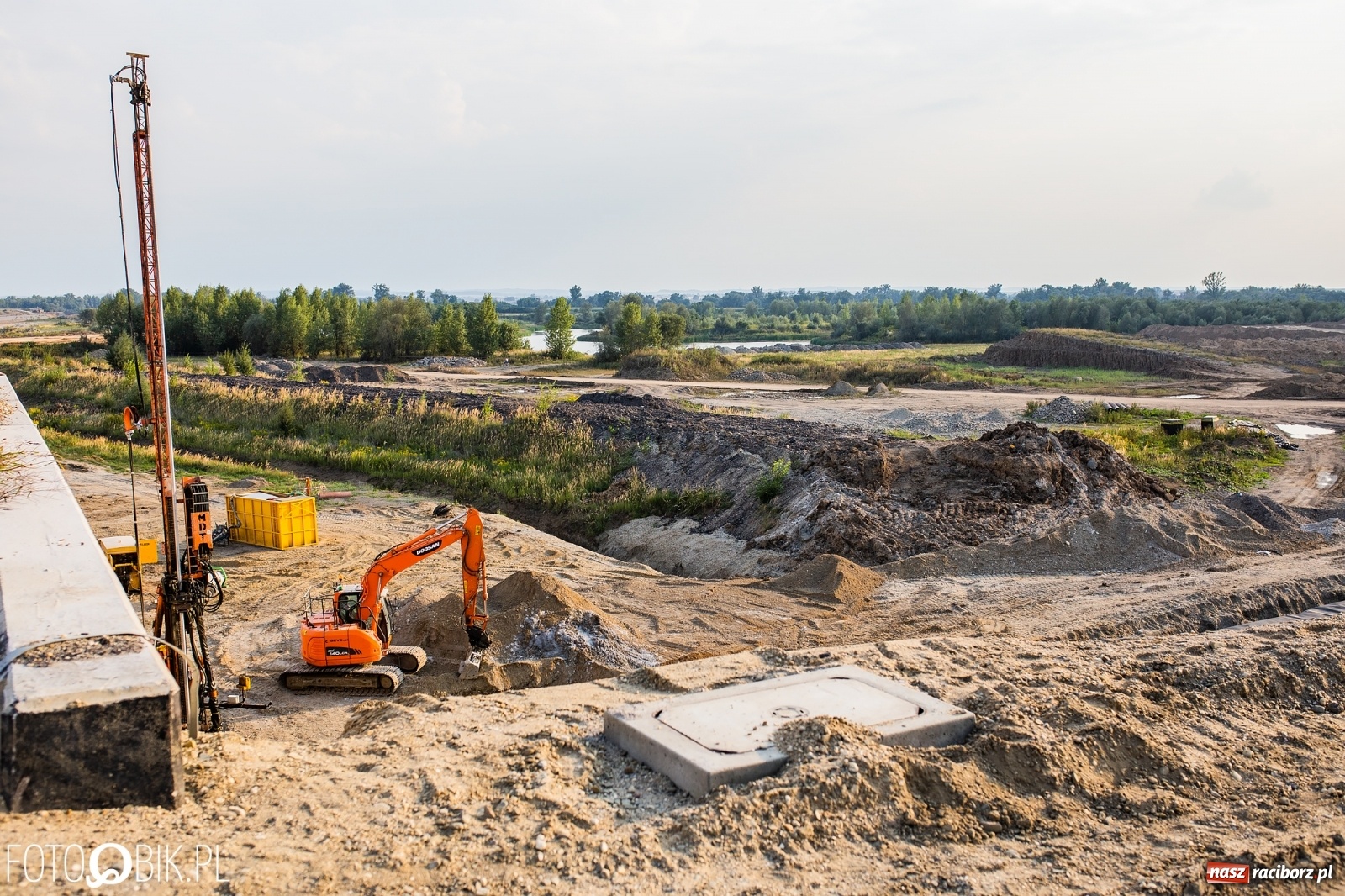 Zdjęcie w galerii na portalu naszraciborz.pl: Zbliża się historyczny moment podczas budowy zbiornika Racibórz [FOTO] wiadomości z regionu