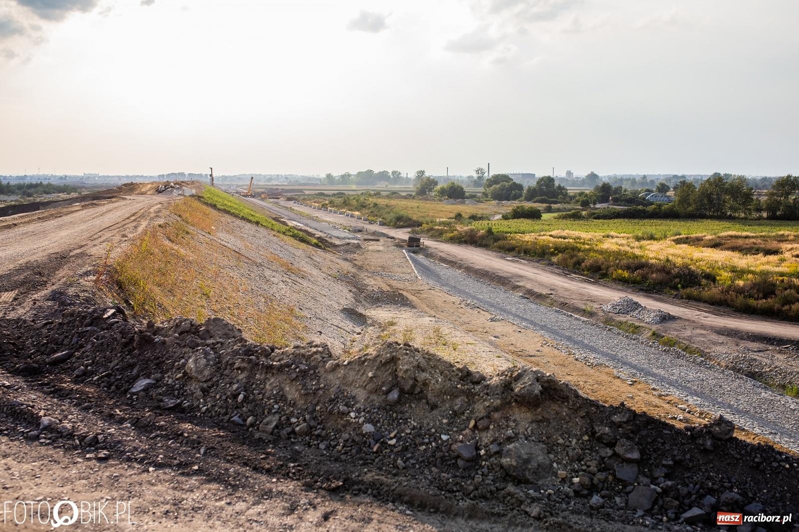 Zdjęcie w galerii na portalu naszraciborz.pl: Zbliża się historyczny moment podczas budowy zbiornika Racibórz [FOTO] wiadomości z regionu