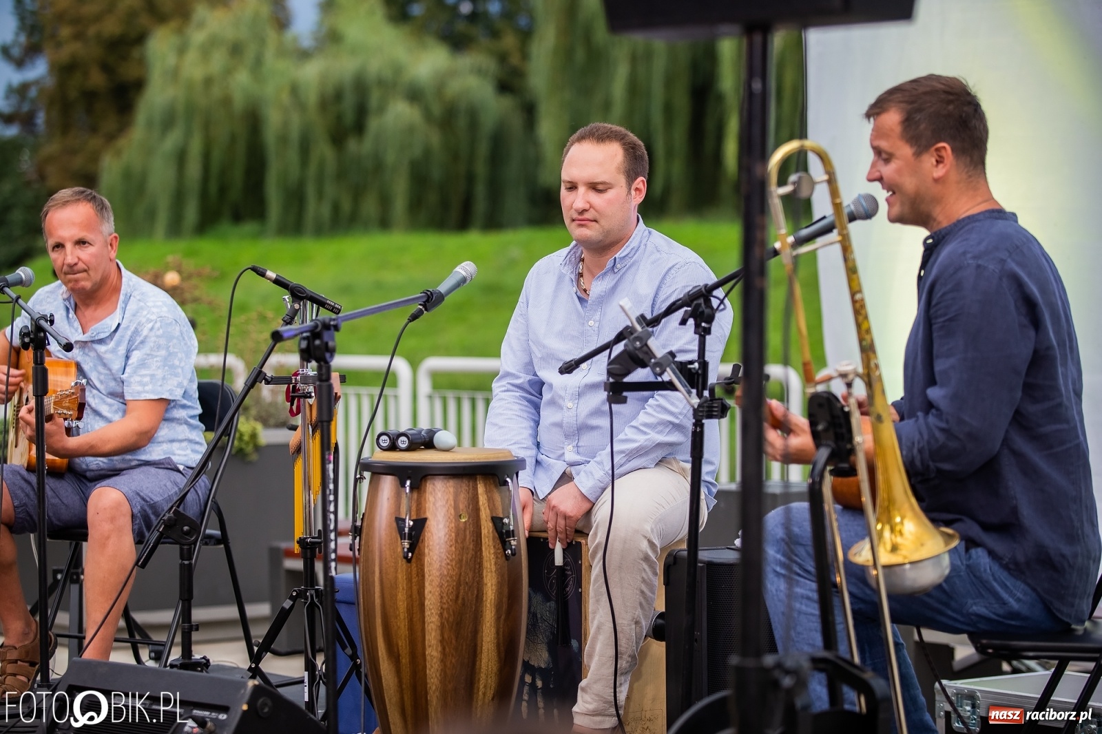 Zdjęcie w galerii na portalu naszraciborz.pl: Plaża&Szanty. The Sunny Side na raciborskiej przystani [FOTO i WIDEO] wiadomości z regionu