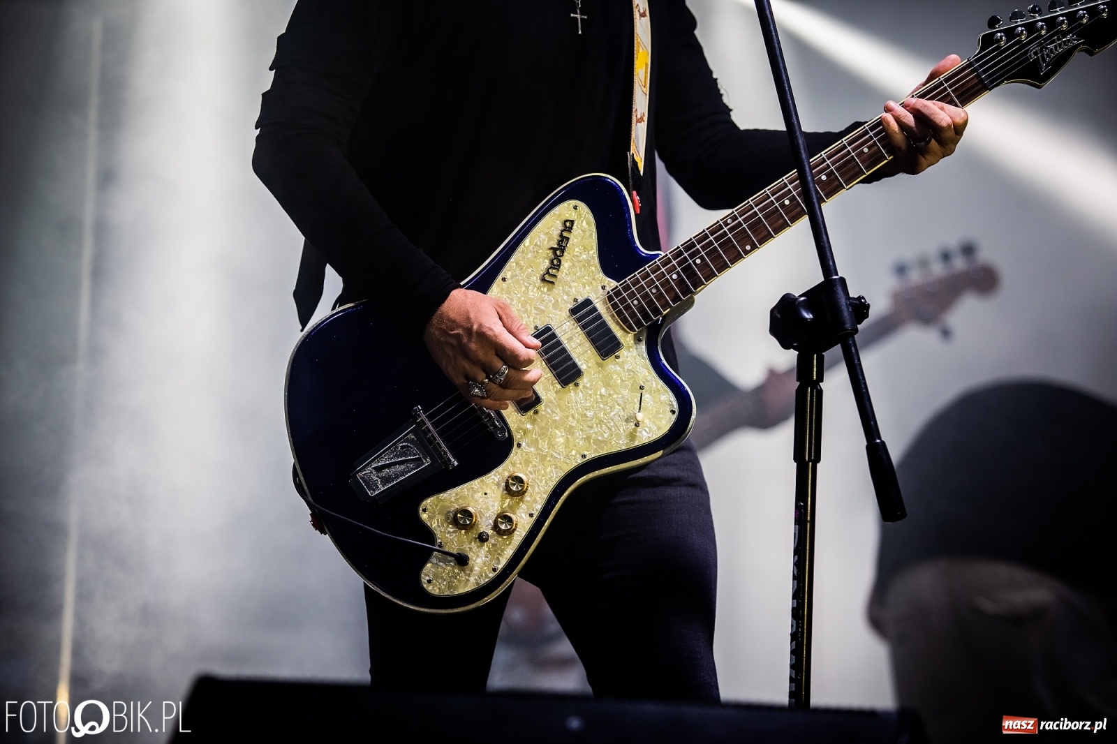 Zdjęcie w galerii na portalu naszraciborz.pl: Zespół Video na finał Dni Kuźni Raciborskiej [FOTO i WIDEO] wiadomości z regionu