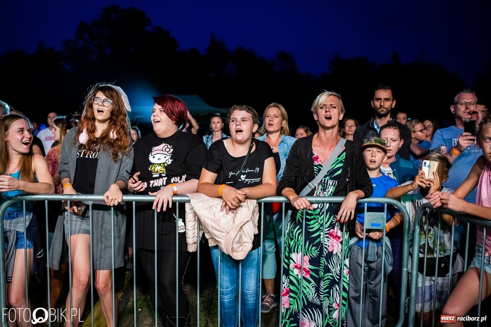 Zdjęcie w galerii na portalu naszraciborz.pl: Zespół Video na finał Dni Kuźni Raciborskiej [FOTO i WIDEO] wiadomości z regionu