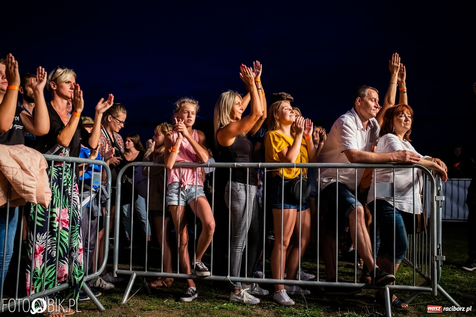 Zdjęcie w galerii na portalu naszraciborz.pl: Zespół Video na finał Dni Kuźni Raciborskiej [FOTO i WIDEO] wiadomości z regionu