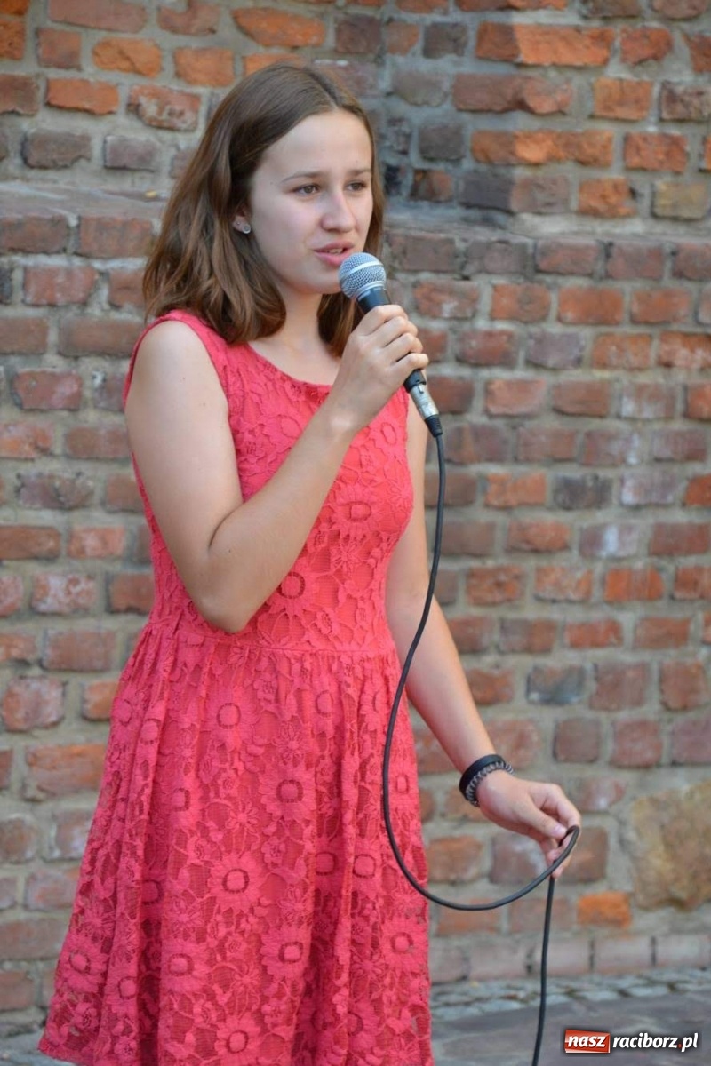 Zdjęcie w galerii na portalu naszraciborz.pl: Piosenki na zamku czar [FOTO]  wiadomości z regionu