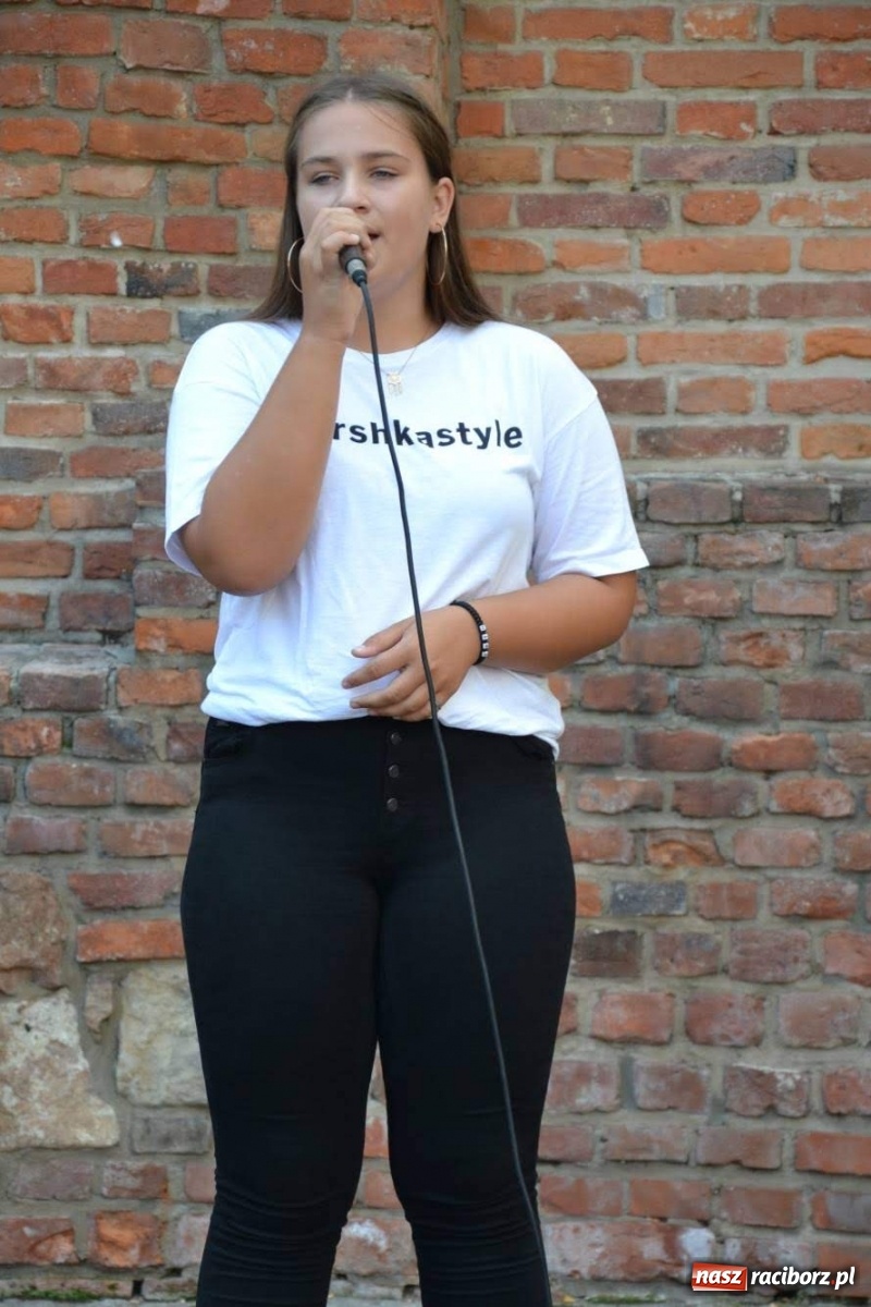 Zdjęcie w galerii na portalu naszraciborz.pl: Piosenki na zamku czar [FOTO]  wiadomości z regionu