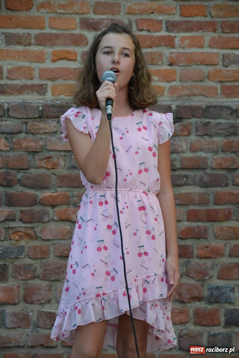 Zdjęcie w galerii na portalu naszraciborz.pl: Piosenki na zamku czar [FOTO]  wiadomości z regionu