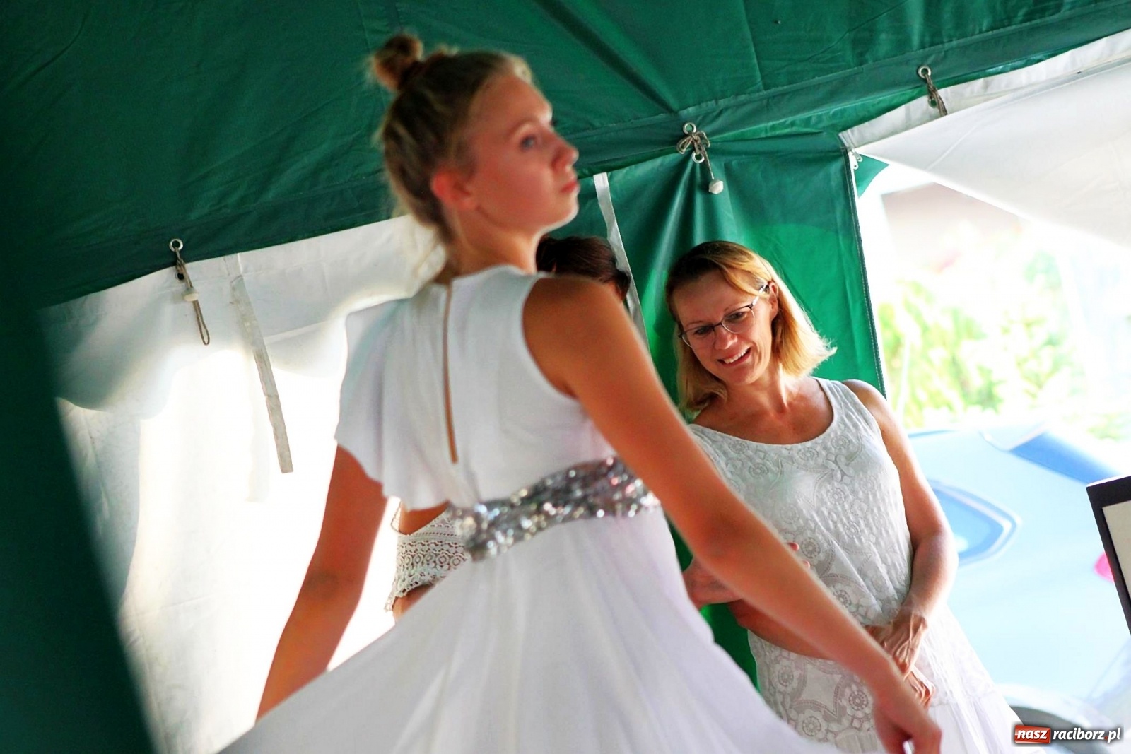 Zdjęcie w galerii na portalu naszraciborz.pl: Śpiewy, tańce i śląska Królewna Śnieżka na wojnowickich dożynkach [FOTO]  wiadomości z regionu