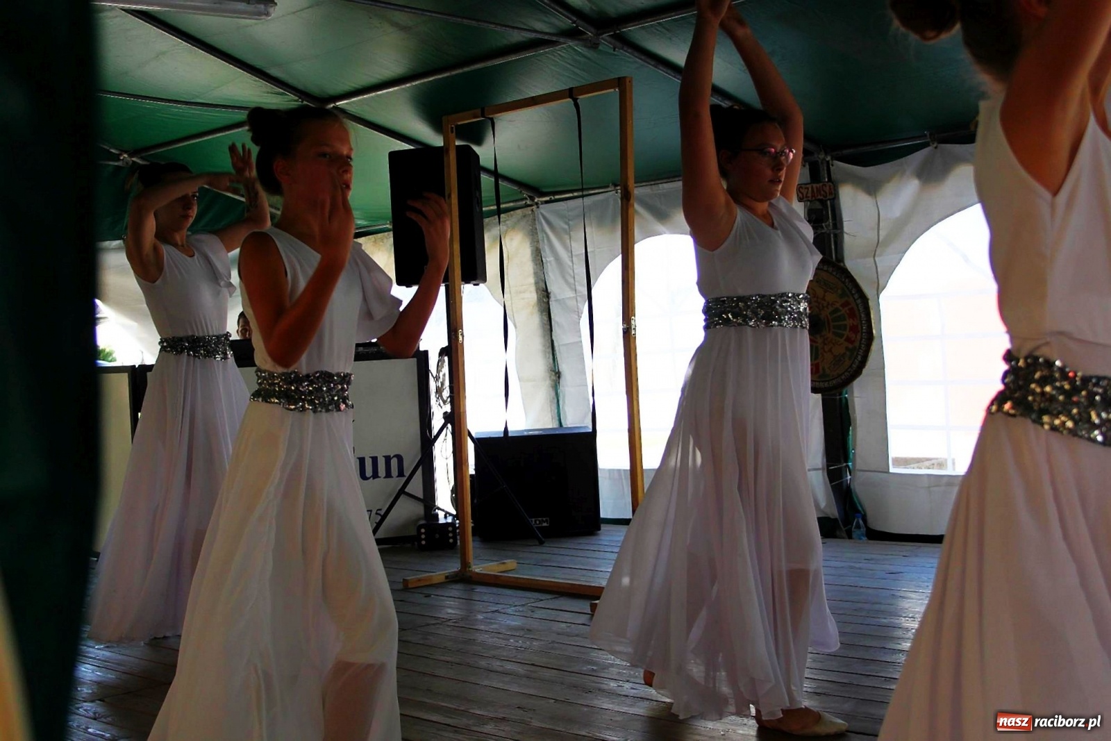 Zdjęcie w galerii na portalu naszraciborz.pl: Śpiewy, tańce i śląska Królewna Śnieżka na wojnowickich dożynkach [FOTO]  wiadomości z regionu