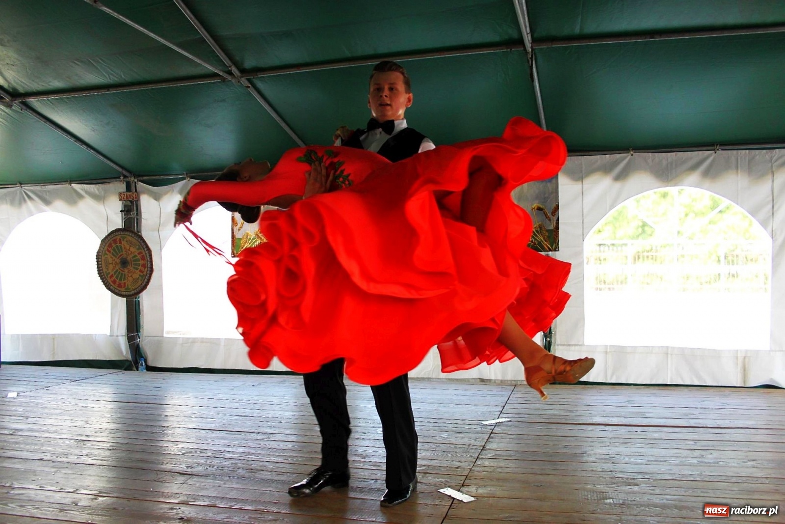 Zdjęcie w galerii na portalu naszraciborz.pl: Śpiewy, tańce i śląska Królewna Śnieżka na wojnowickich dożynkach [FOTO]  wiadomości z regionu