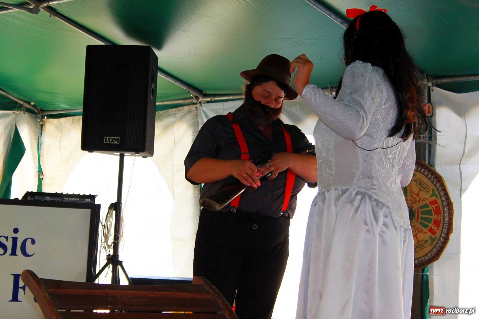 Zdjęcie w galerii na portalu naszraciborz.pl: Śpiewy, tańce i śląska Królewna Śnieżka na wojnowickich dożynkach [FOTO]  wiadomości z regionu