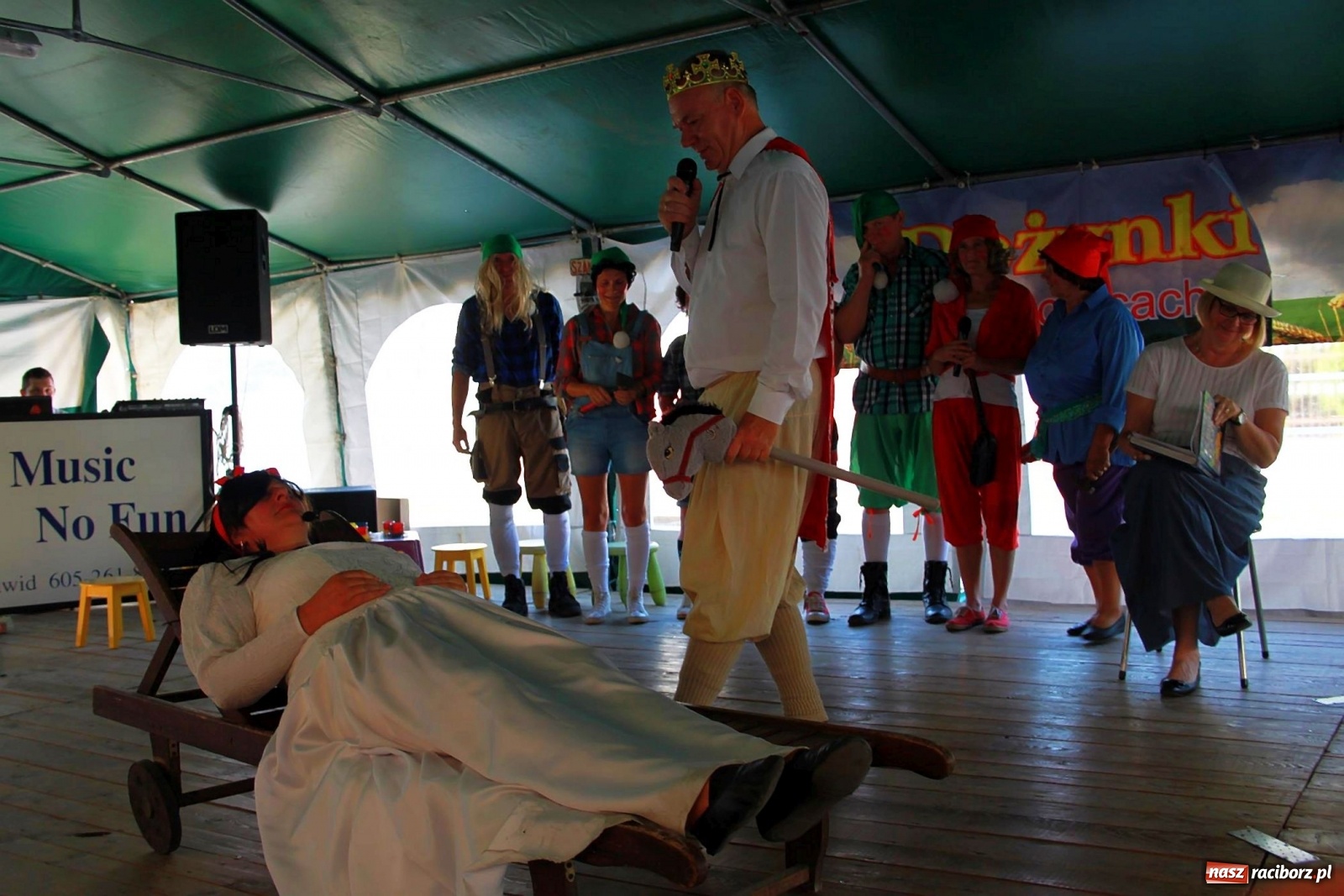 Zdjęcie w galerii na portalu naszraciborz.pl: Śpiewy, tańce i śląska Królewna Śnieżka na wojnowickich dożynkach [FOTO]  wiadomości z regionu