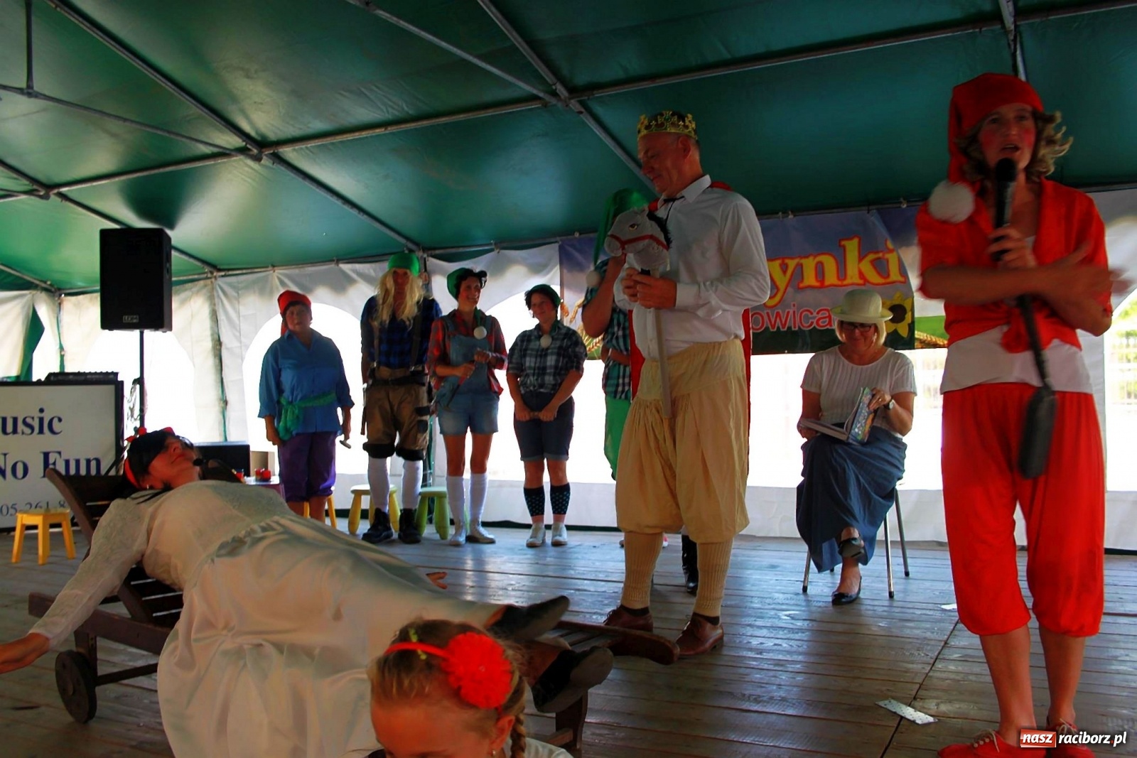 Zdjęcie w galerii na portalu naszraciborz.pl: Śpiewy, tańce i śląska Królewna Śnieżka na wojnowickich dożynkach [FOTO]  wiadomości z regionu