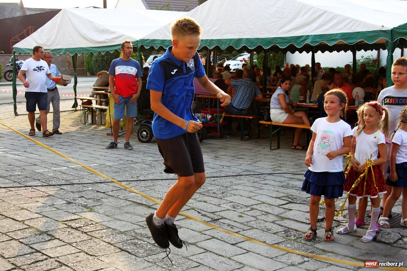 Zdjęcie w galerii na portalu naszraciborz.pl: Śpiewy, tańce i śląska Królewna Śnieżka na wojnowickich dożynkach [FOTO]  wiadomości z regionu