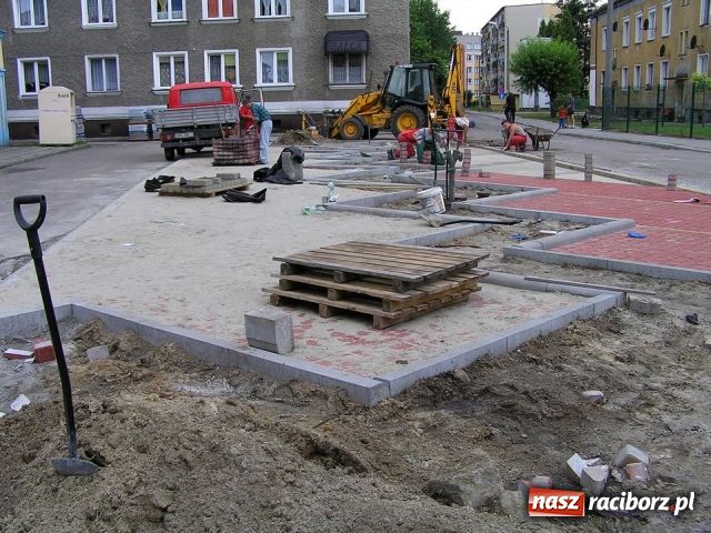 Zdjęcie w galerii na portalu naszraciborz.pl: Kolejny parking w Kuźni wiadomości z regionu