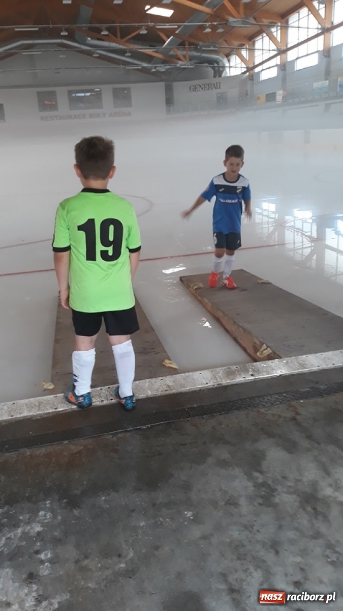 Zdjęcie w galerii na portalu naszraciborz.pl: KS Unia Racibórz na turnieju w czeskim Krawarzu [FOTO] wiadomości z regionu