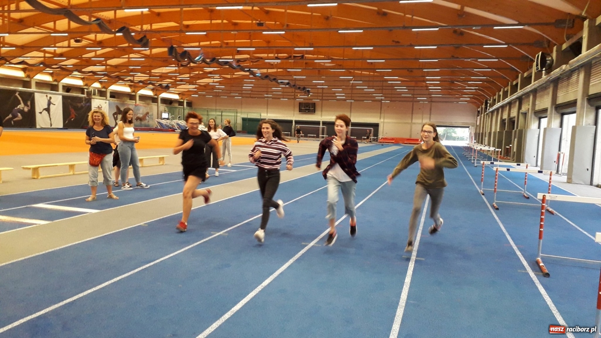 Zdjęcie w galerii na portalu naszraciborz.pl: Węgierska młodzież z wizytą w Raciborzu [FOTO] wiadomości z regionu