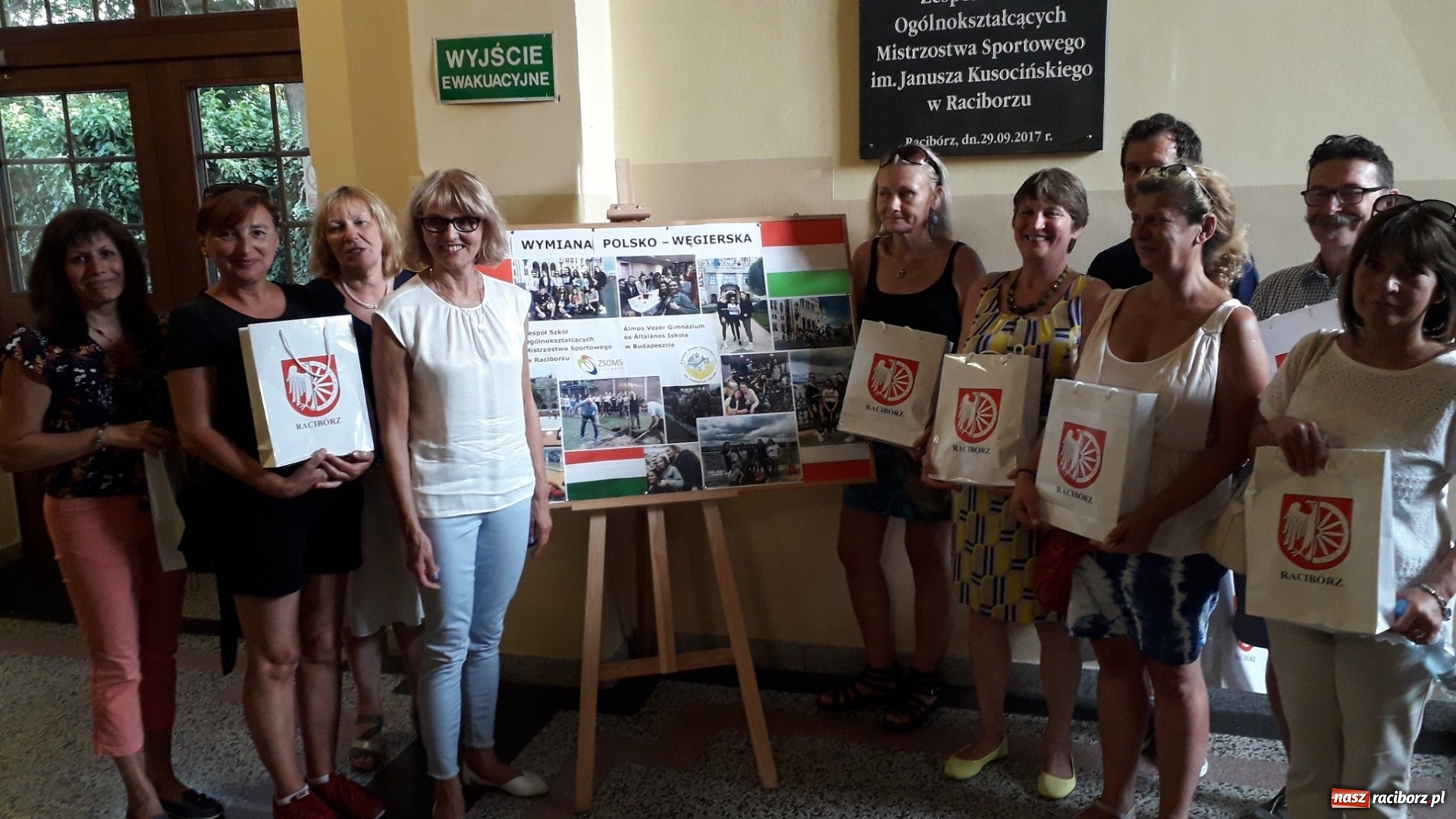 Zdjęcie w galerii na portalu naszraciborz.pl: Węgierska młodzież z wizytą w Raciborzu [FOTO] wiadomości z regionu