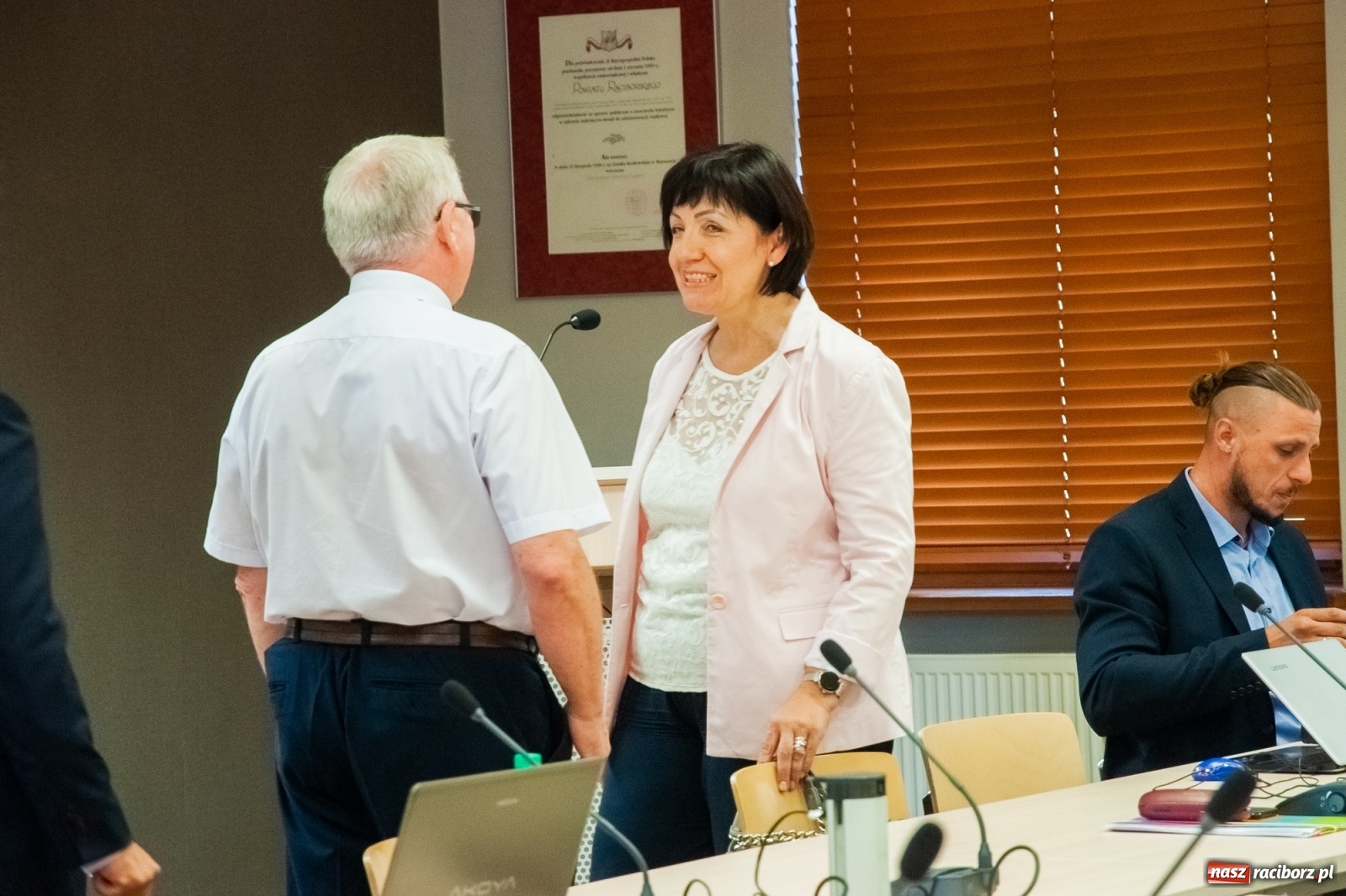 Zdjęcie w galerii na portalu naszraciborz.pl: Wina i chwała, fakty i wiedza. Posłanka Lenartowicz o partyjnej polityce PiS  wiadomości z regionu