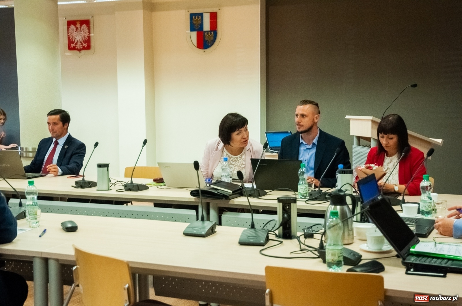 Zdjęcie w galerii na portalu naszraciborz.pl: Wina i chwała, fakty i wiedza. Posłanka Lenartowicz o partyjnej polityce PiS  wiadomości z regionu