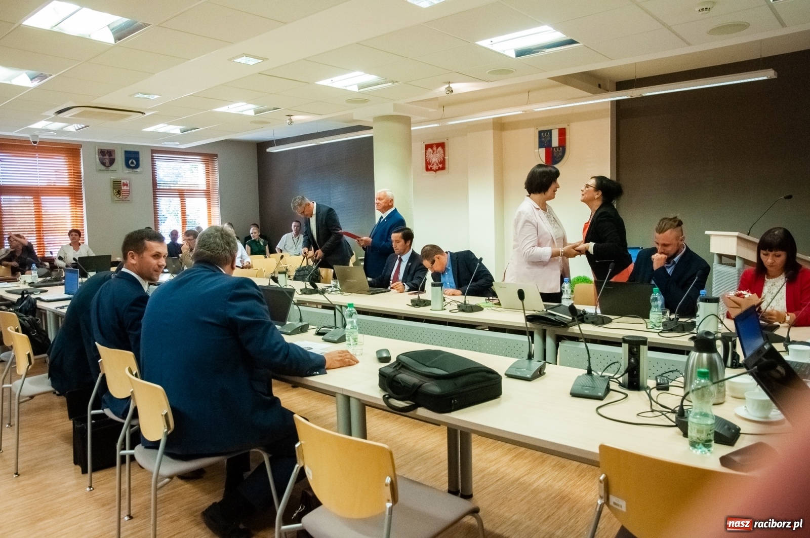 Zdjęcie w galerii na portalu naszraciborz.pl: Wina i chwała, fakty i wiedza. Posłanka Lenartowicz o partyjnej polityce PiS  wiadomości z regionu