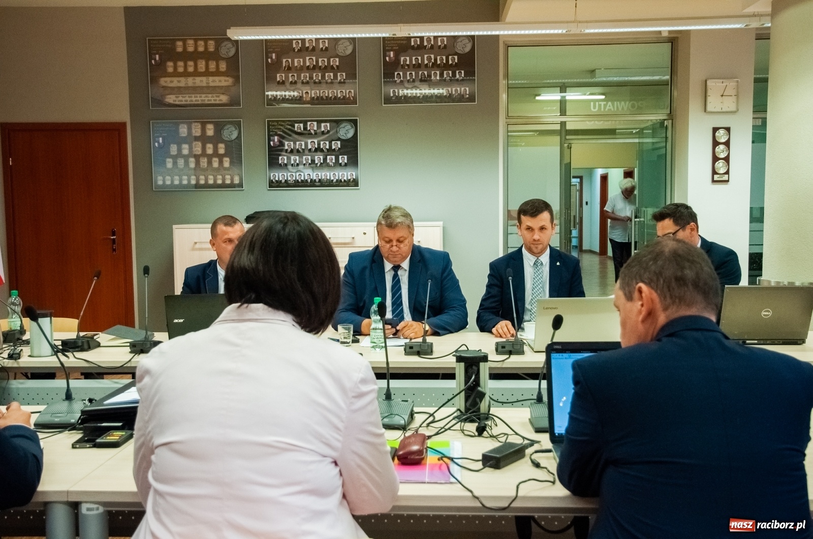 Zdjęcie w galerii na portalu naszraciborz.pl: Wina i chwała, fakty i wiedza. Posłanka Lenartowicz o partyjnej polityce PiS  wiadomości z regionu