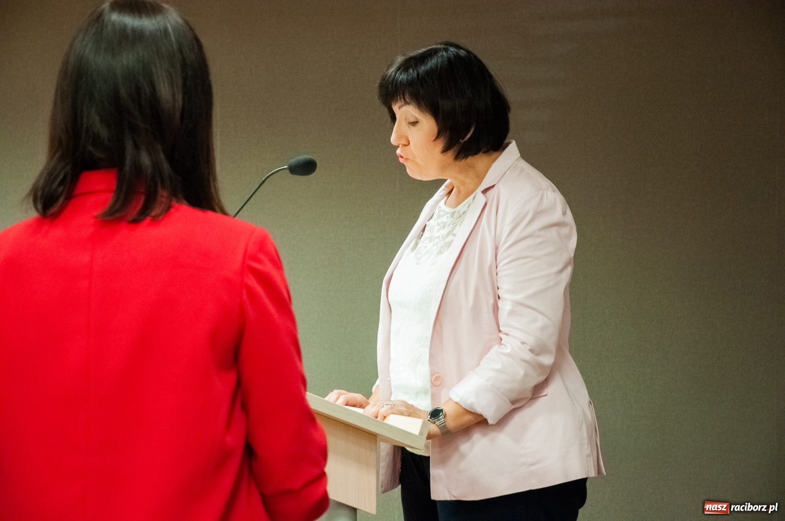 Zdjęcie w galerii na portalu naszraciborz.pl: Wina i chwała, fakty i wiedza. Posłanka Lenartowicz o partyjnej polityce PiS  wiadomości z regionu