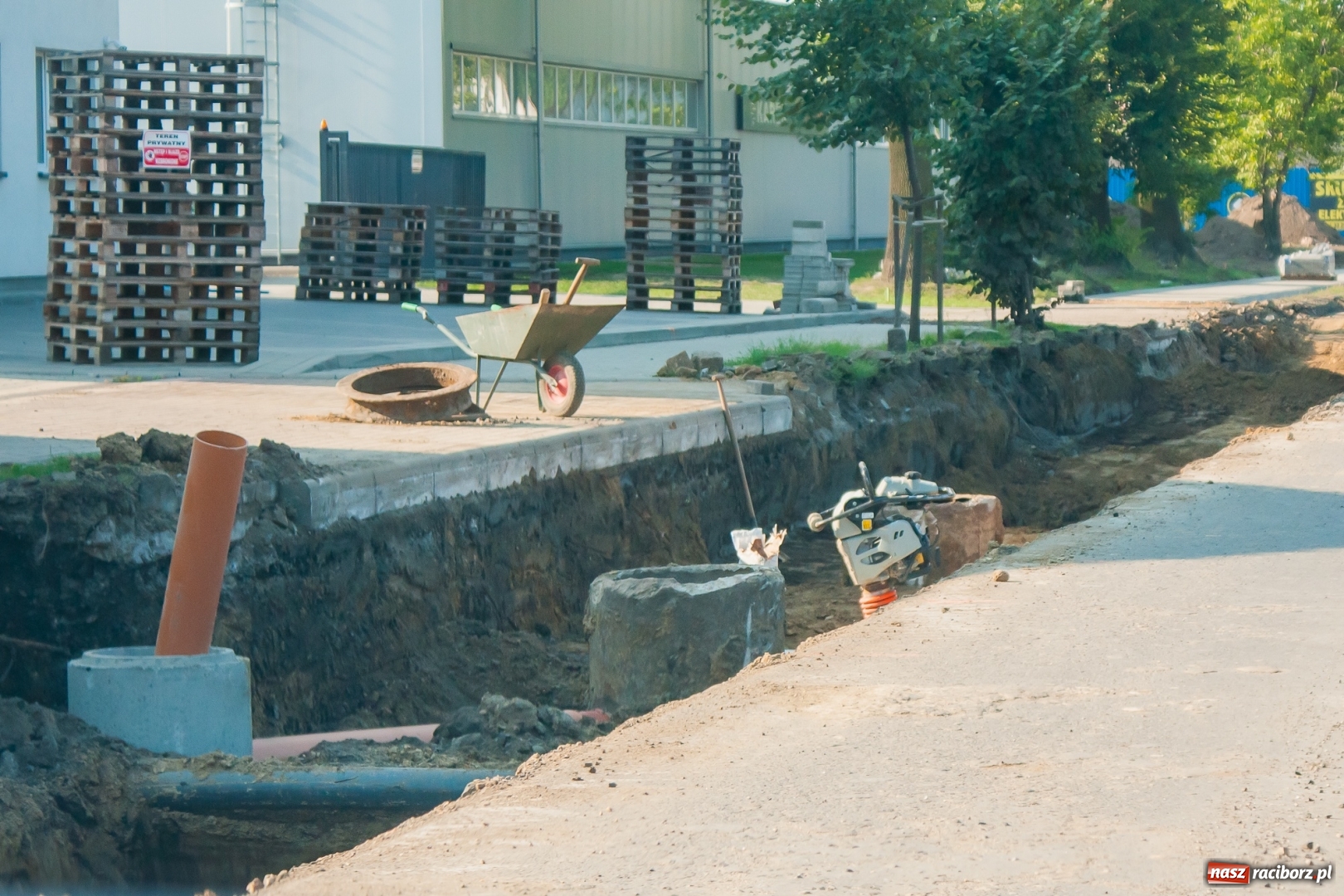 Zdjęcie w galerii na portalu naszraciborz.pl: Remont Łąkowej i Kościuszki. Czy wykonawca zdąży w terminie? wiadomości z regionu