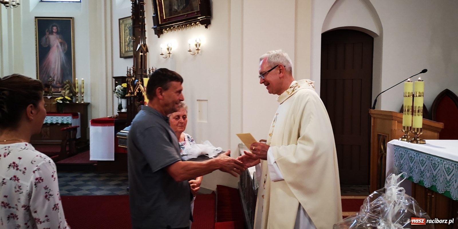 Zdjęcie w galerii na portalu naszraciborz.pl: Pożegnania i powitania. Wchodzą w życie zmiany personalne w parafiach  wiadomości z regionu