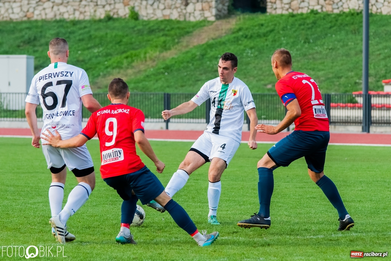 Zdjęcie w galerii na portalu naszraciborz.pl: Sytuacji bez liku, a gol tylko jeden. Kolejny remis raciborskiej Unii [FOTO] wiadomości z regionu