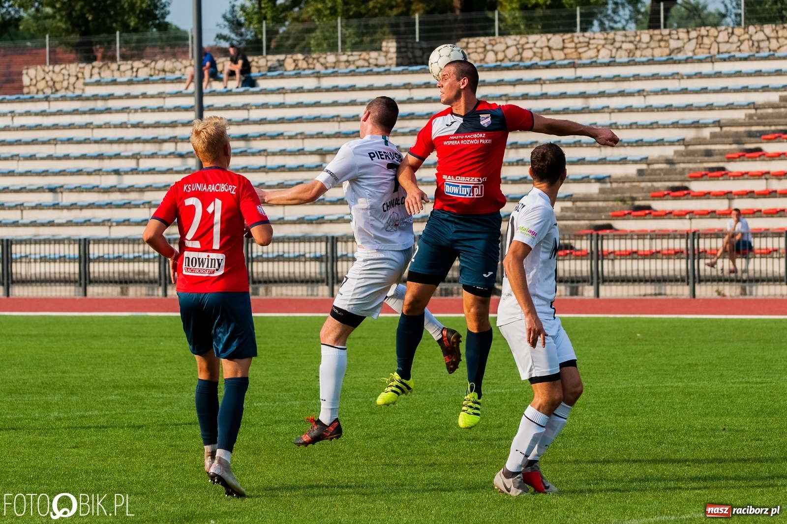 Zdjęcie w galerii na portalu naszraciborz.pl: Sytuacji bez liku, a gol tylko jeden. Kolejny remis raciborskiej Unii [FOTO] wiadomości z regionu