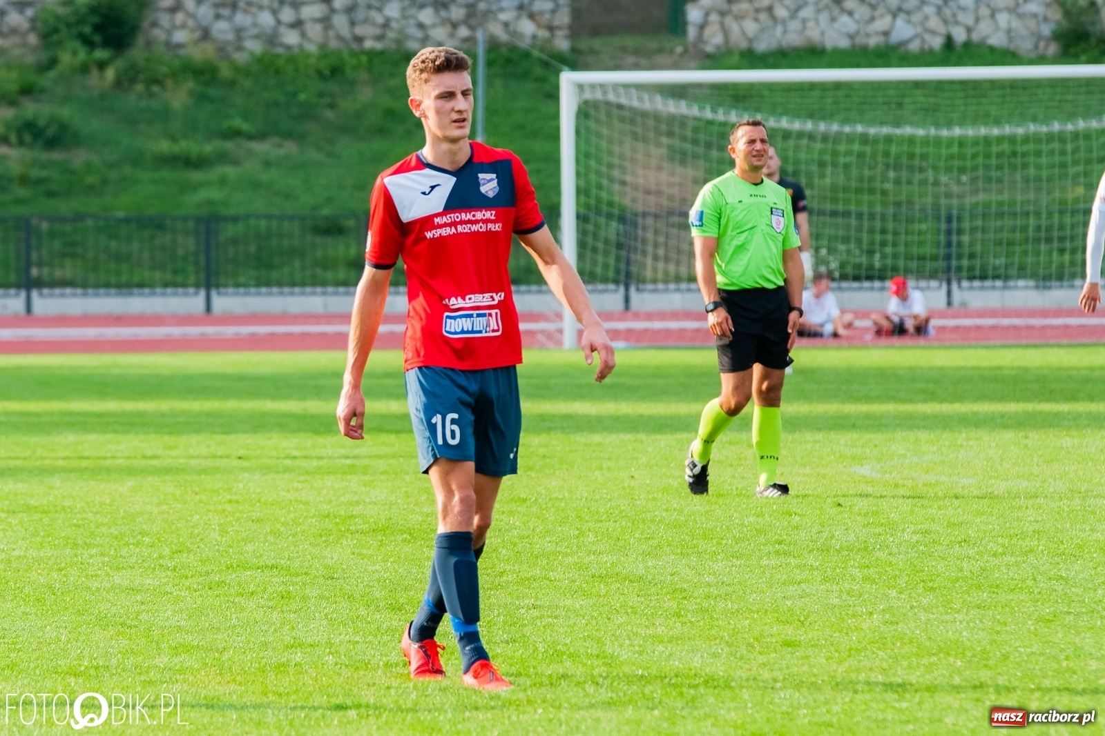Zdjęcie w galerii na portalu naszraciborz.pl: Sytuacji bez liku, a gol tylko jeden. Kolejny remis raciborskiej Unii [FOTO] wiadomości z regionu
