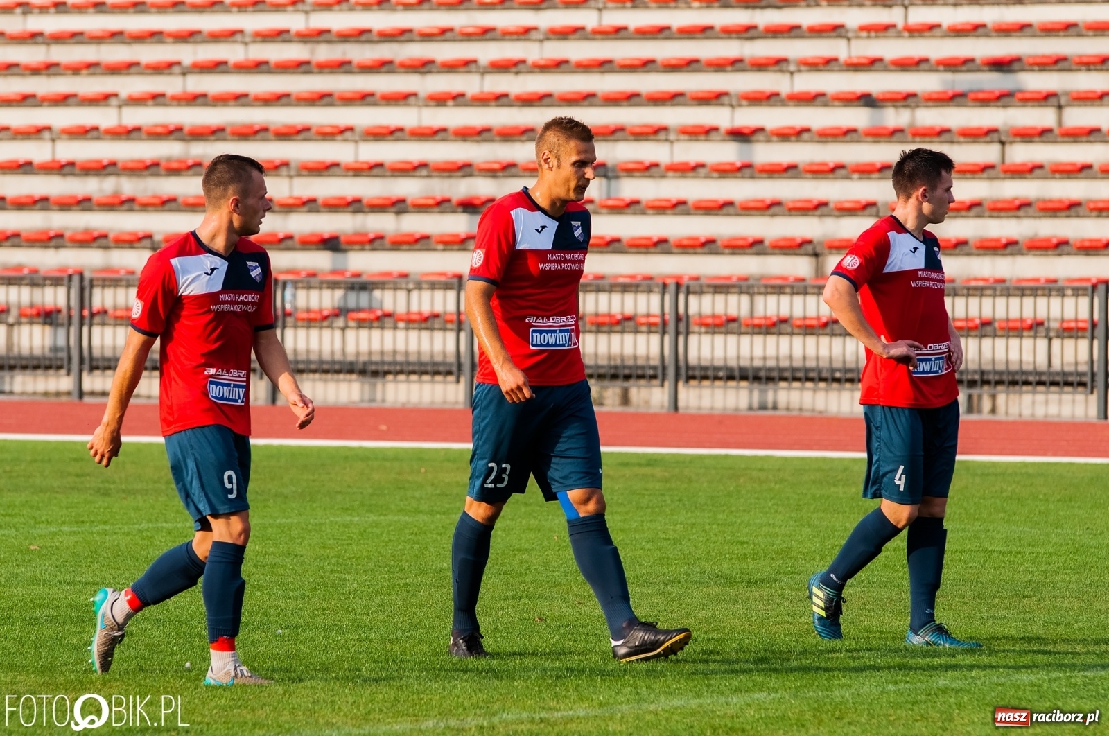 Zdjęcie w galerii na portalu naszraciborz.pl: Sytuacji bez liku, a gol tylko jeden. Kolejny remis raciborskiej Unii [FOTO] wiadomości z regionu