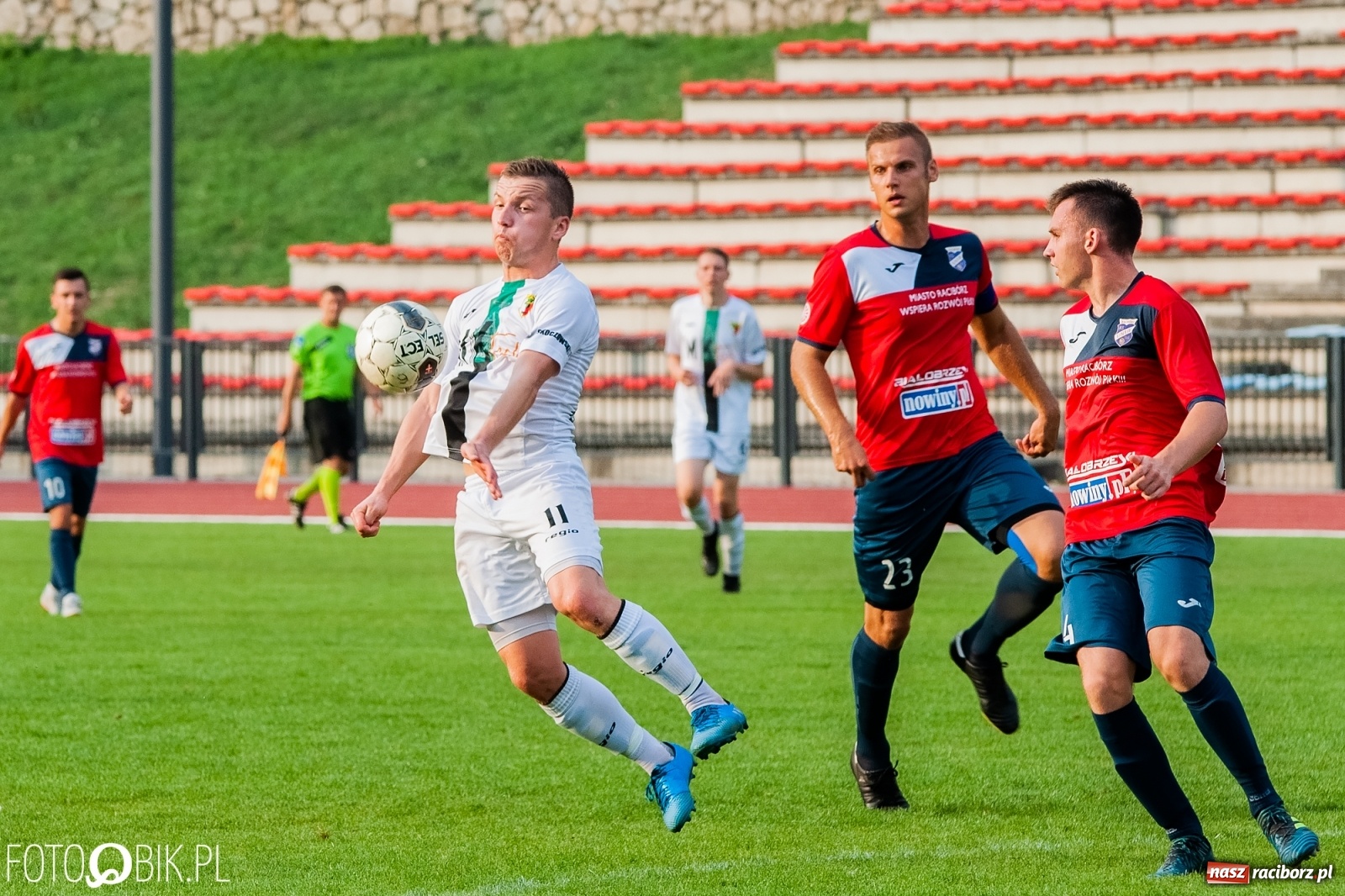 Zdjęcie w galerii na portalu naszraciborz.pl: Sytuacji bez liku, a gol tylko jeden. Kolejny remis raciborskiej Unii [FOTO] wiadomości z regionu