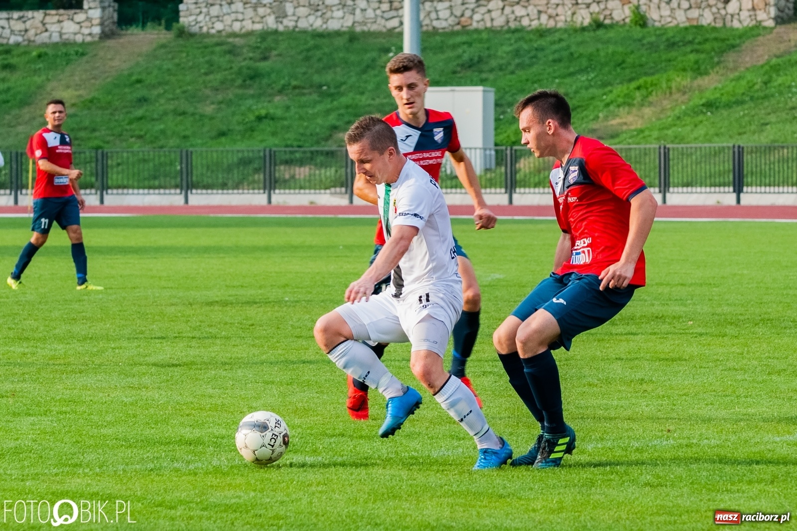 Zdjęcie w galerii na portalu naszraciborz.pl: Sytuacji bez liku, a gol tylko jeden. Kolejny remis raciborskiej Unii [FOTO] wiadomości z regionu