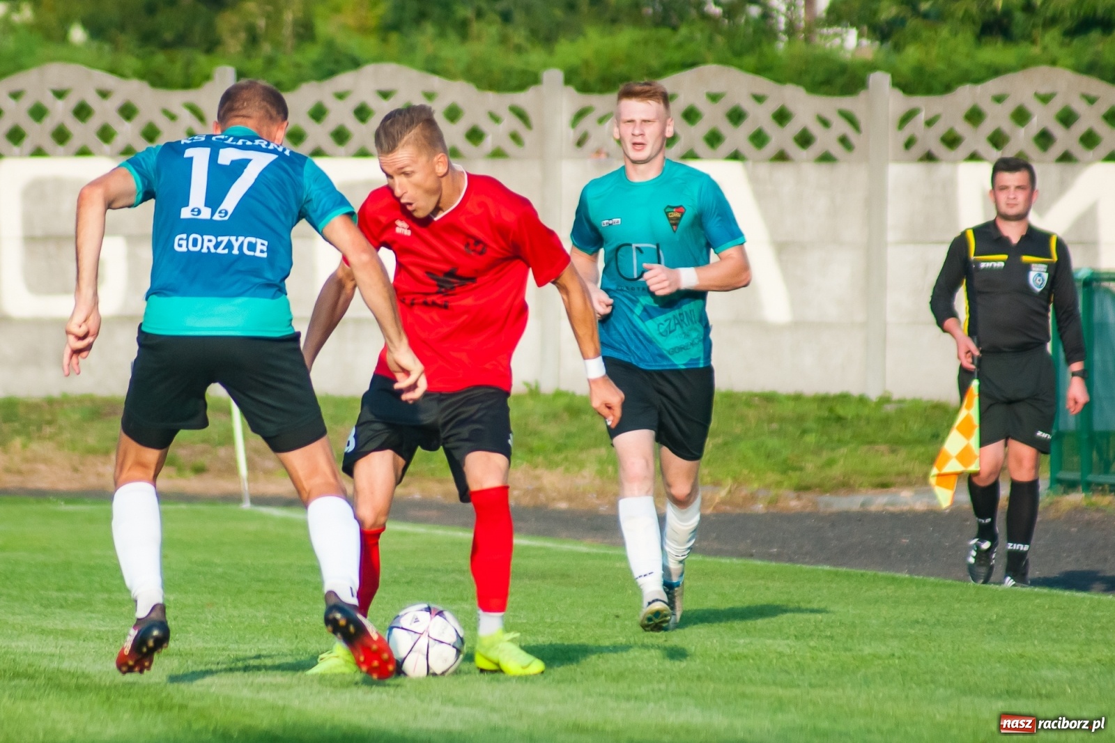 Zdjęcie w galerii na portalu naszraciborz.pl: Tworków umiłował remisy. Podział punktów z Gorzycami [FOTO i WIDEO] wiadomości z regionu