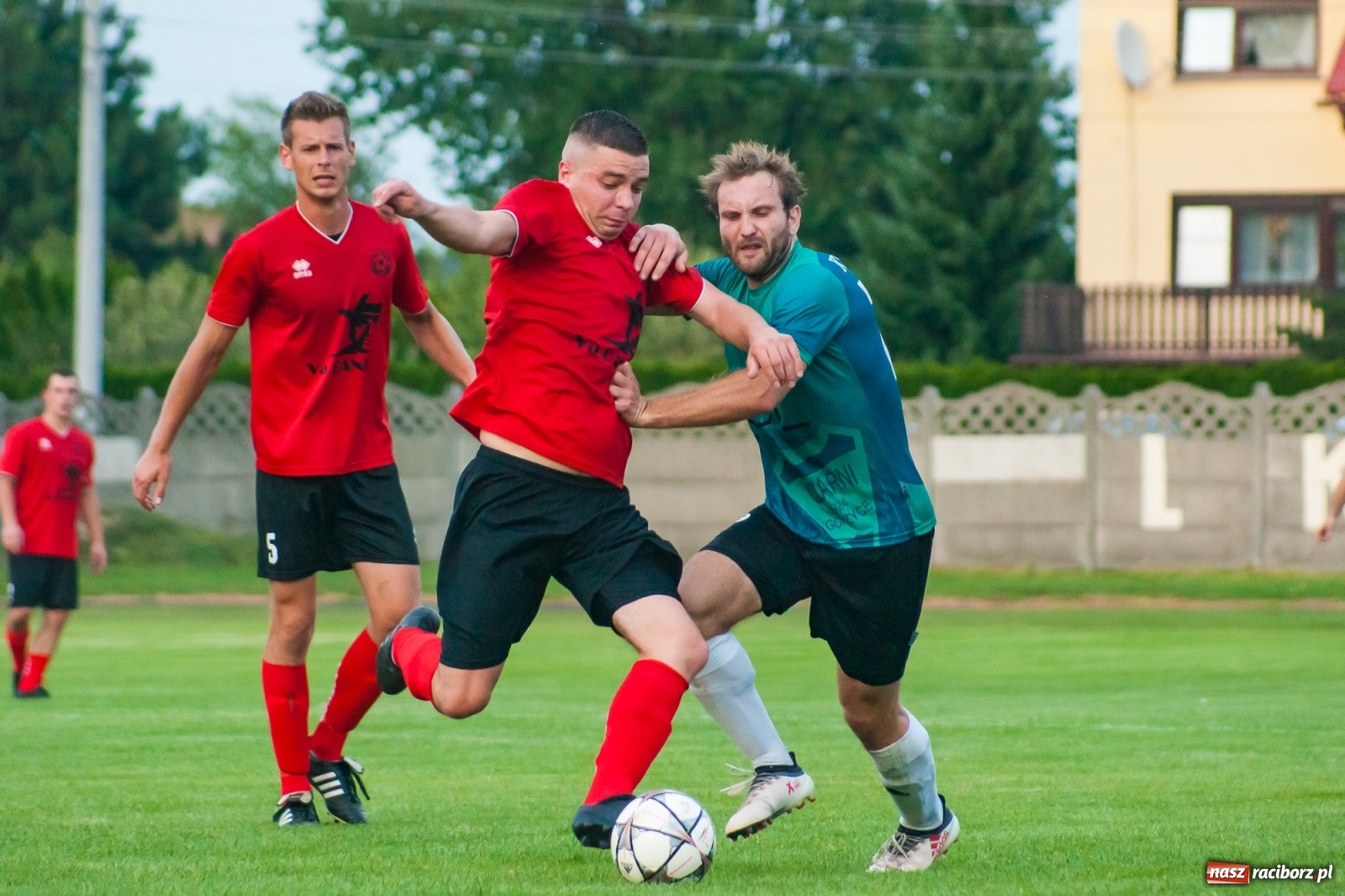 Zdjęcie w galerii na portalu naszraciborz.pl: Tworków umiłował remisy. Podział punktów z Gorzycami [FOTO i WIDEO] wiadomości z regionu