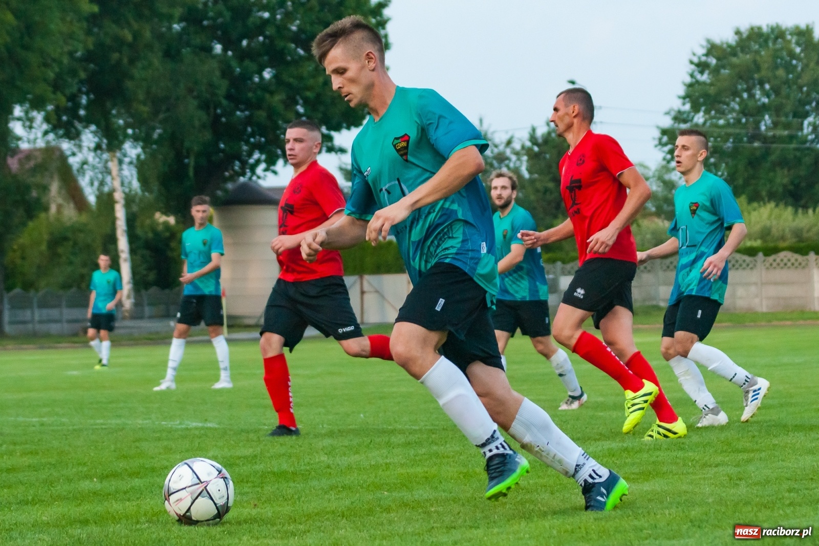 Zdjęcie w galerii na portalu naszraciborz.pl: Tworków umiłował remisy. Podział punktów z Gorzycami [FOTO i WIDEO] wiadomości z regionu