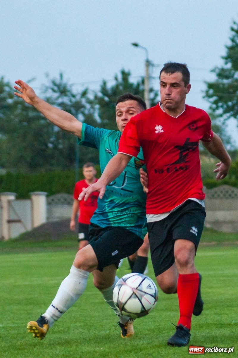 Zdjęcie w galerii na portalu naszraciborz.pl: Tworków umiłował remisy. Podział punktów z Gorzycami [FOTO i WIDEO] wiadomości z regionu