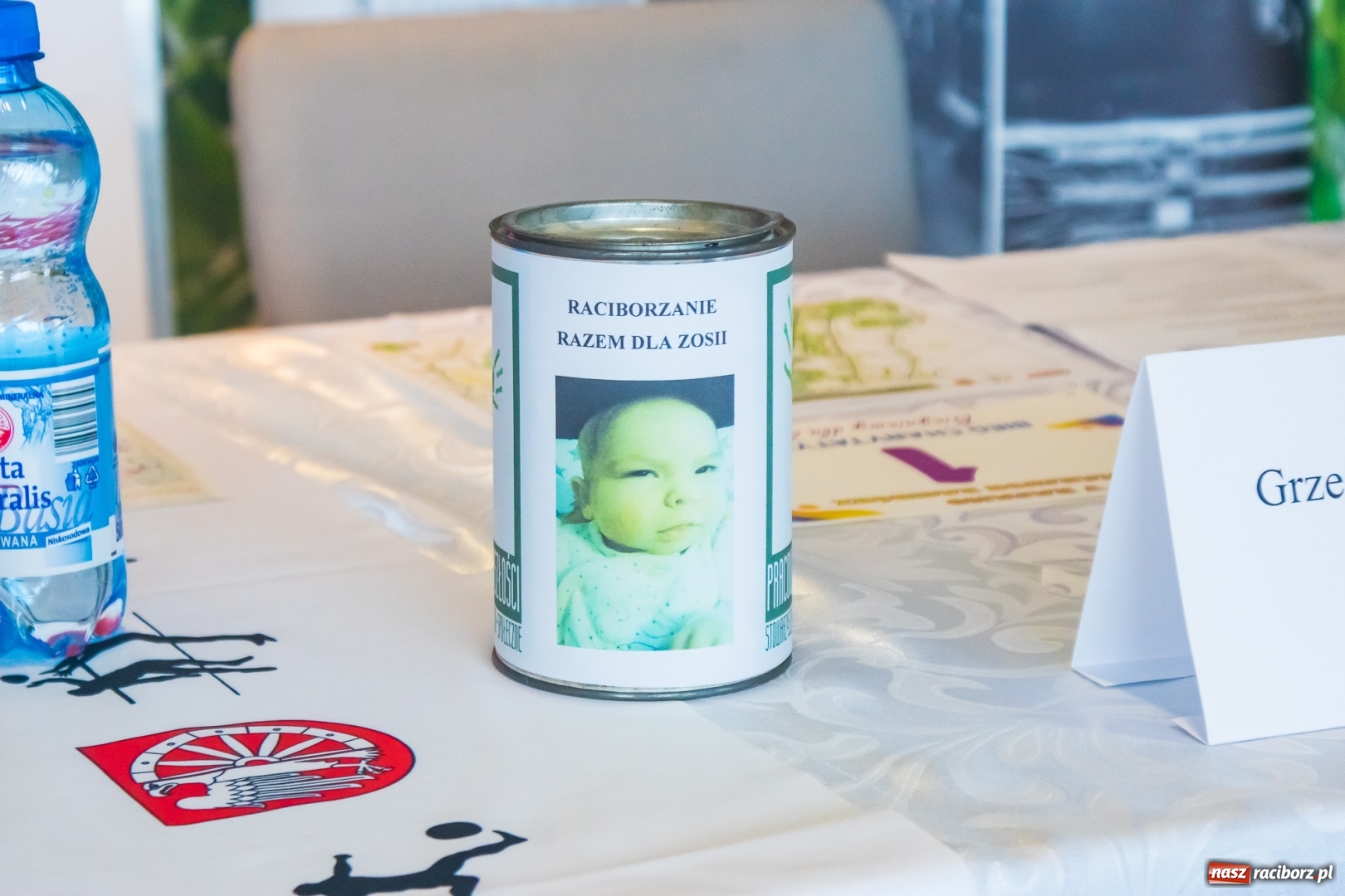 Zdjęcie w galerii na portalu naszraciborz.pl: Zaprezentowano koszulkę oraz medal V Rafako Półmaratonu Racibórz [FOTO i WIDEO] wiadomości z regionu