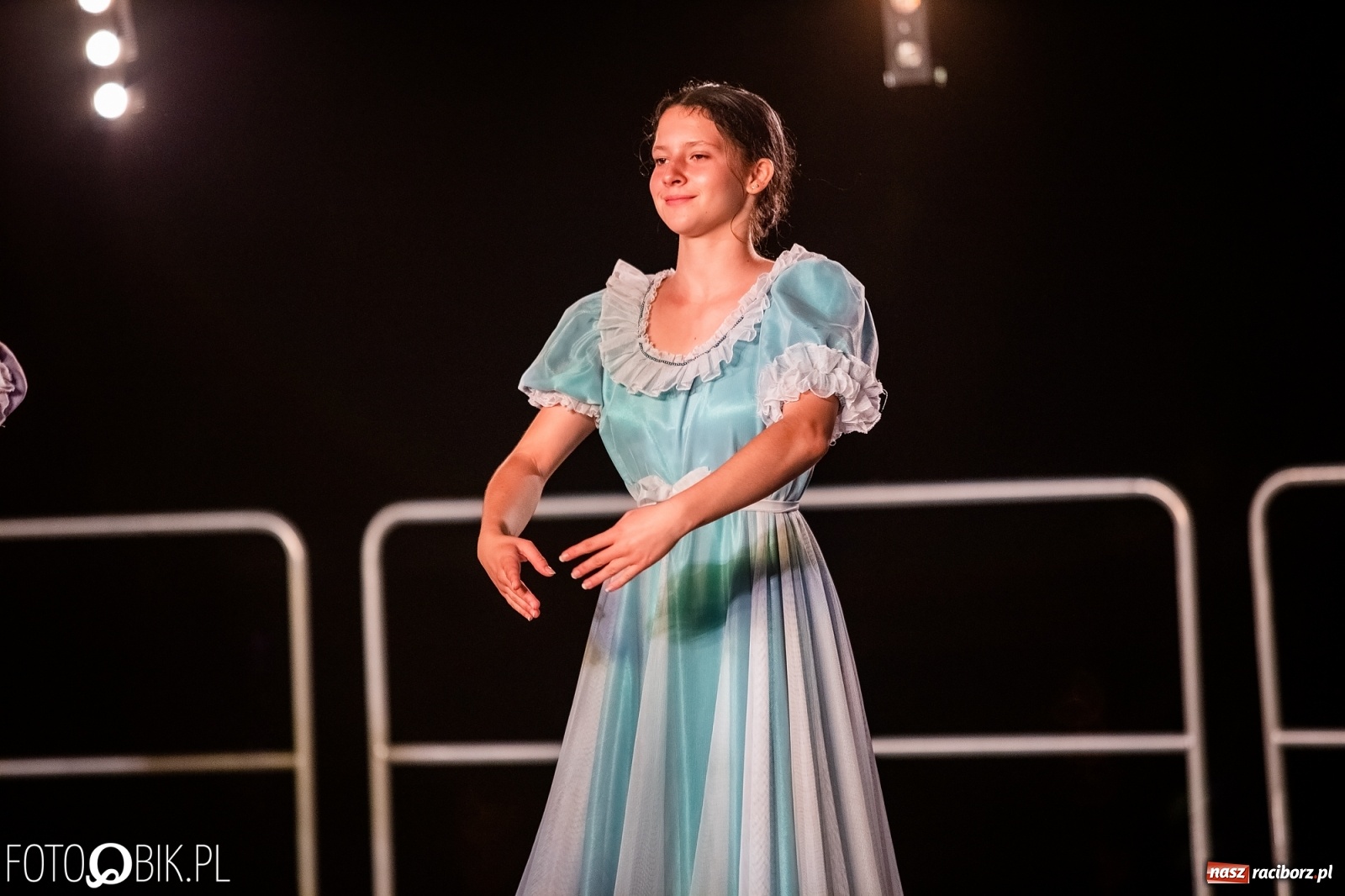 Zdjęcie w galerii na portalu naszraciborz.pl: Zaklęty łabędź zdobył Racibórz [FOTO]  wiadomości z regionu