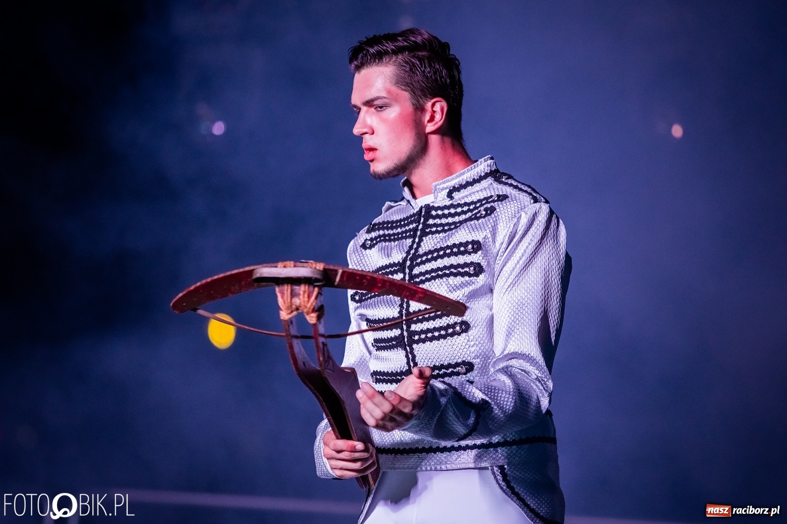 Zdjęcie w galerii na portalu naszraciborz.pl: Zaklęty łabędź zdobył Racibórz [FOTO]  wiadomości z regionu