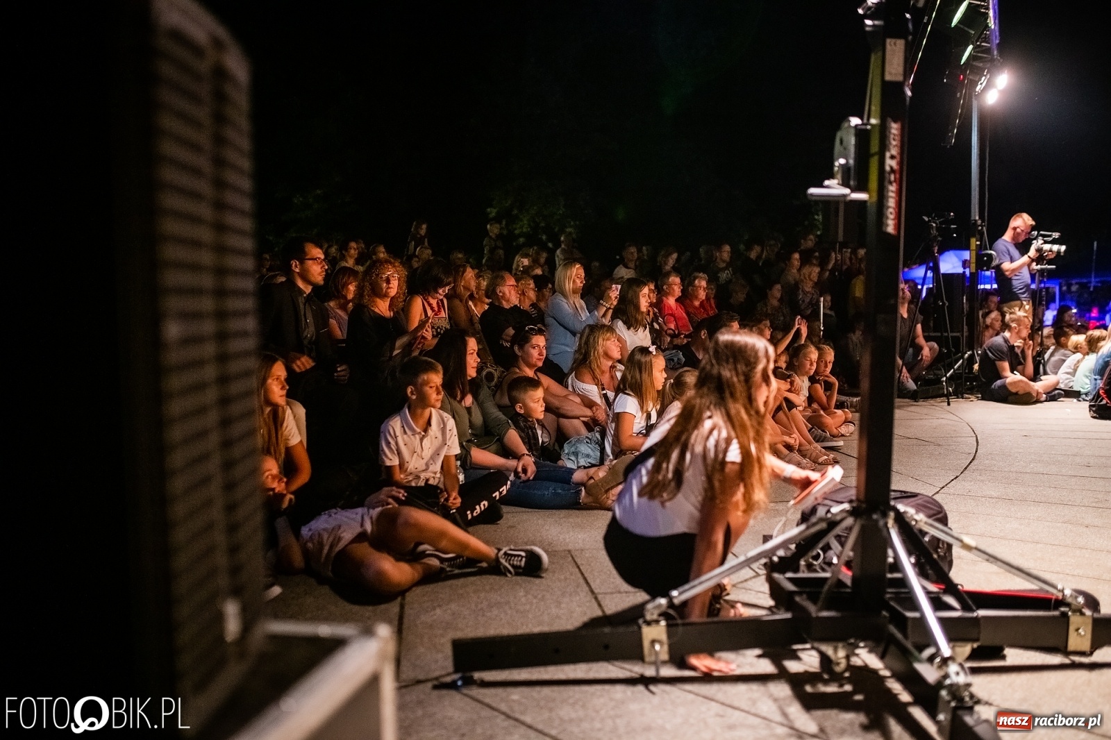 Zdjęcie w galerii na portalu naszraciborz.pl: Zaklęty łabędź zdobył Racibórz [FOTO]  wiadomości z regionu