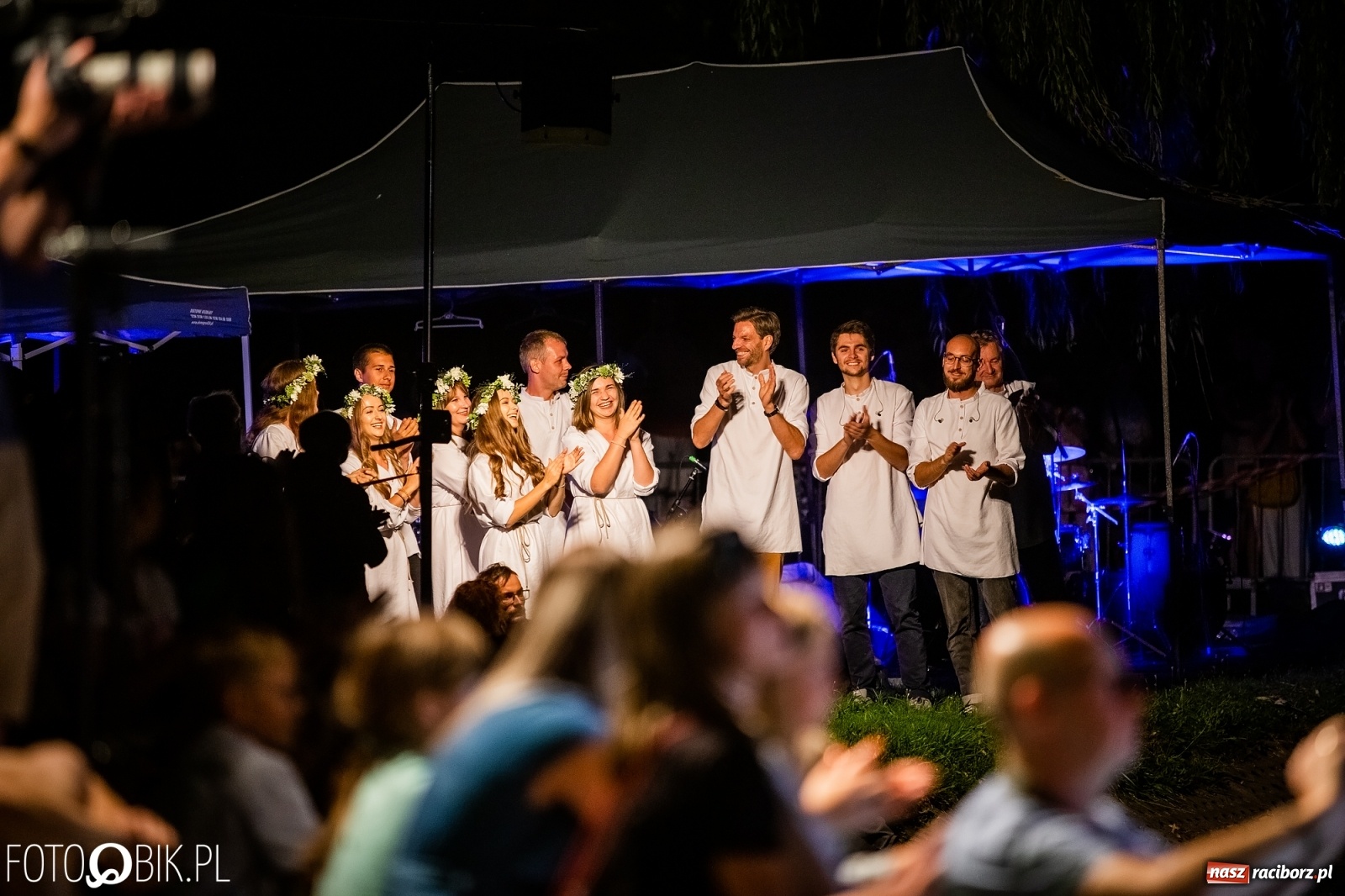 Zdjęcie w galerii na portalu naszraciborz.pl: Zaklęty łabędź zdobył Racibórz [FOTO]  wiadomości z regionu
