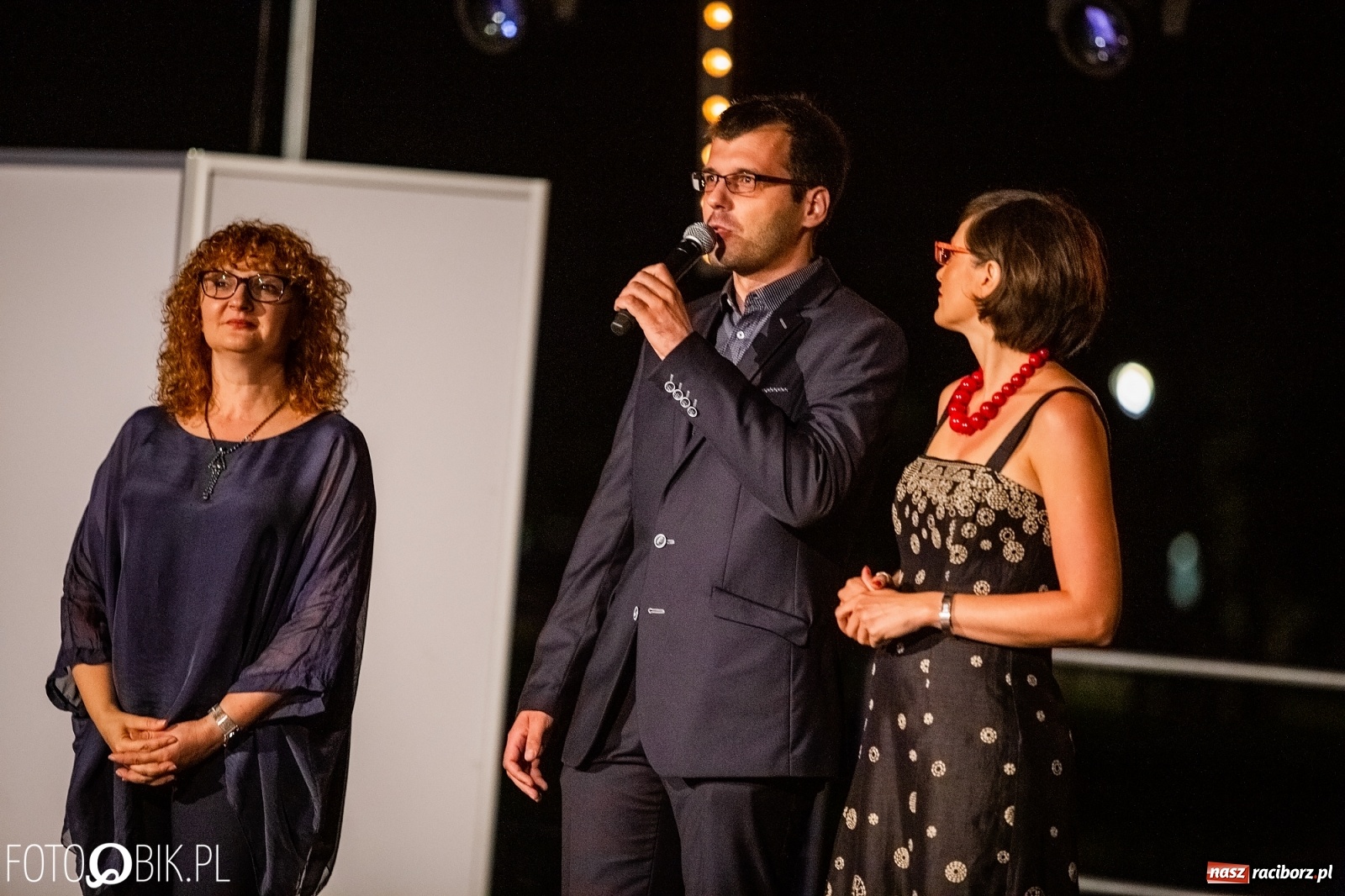 Zdjęcie w galerii na portalu naszraciborz.pl: Zaklęty łabędź zdobył Racibórz [FOTO]  wiadomości z regionu