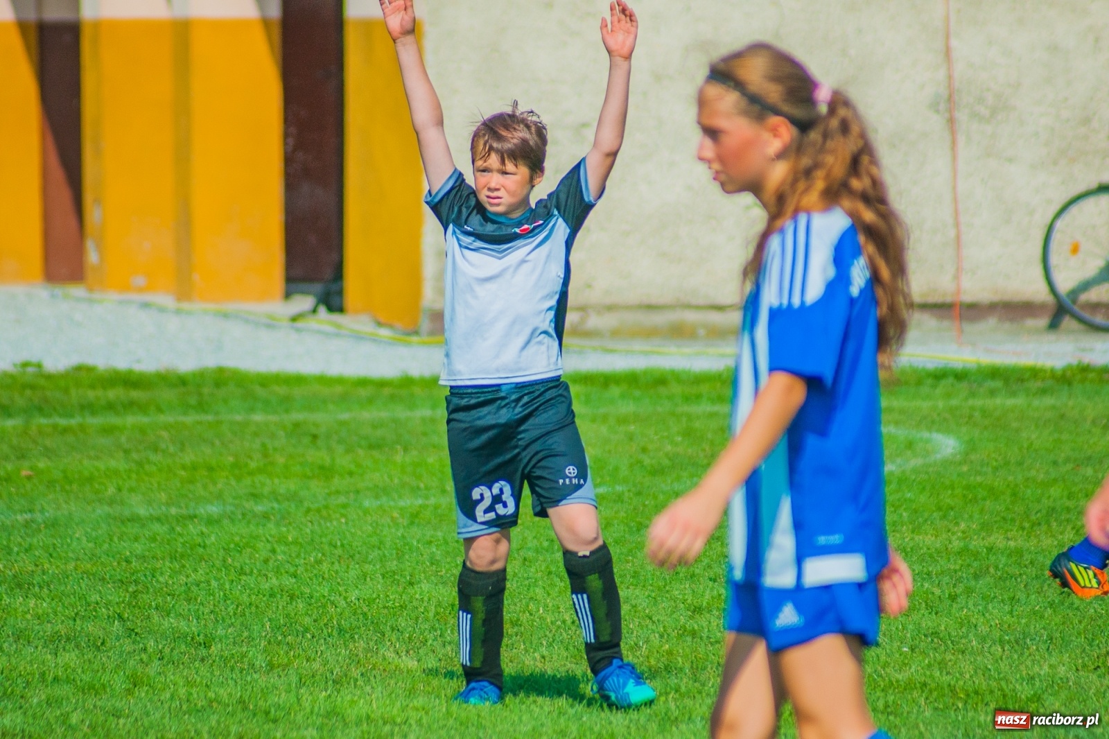 Zdjęcie w galerii na portalu naszraciborz.pl: Piłkarskie zmagania Kids Challenge 2019 w Zawadzie Książęcej [FOTO i WIDEO] wiadomości z regionu